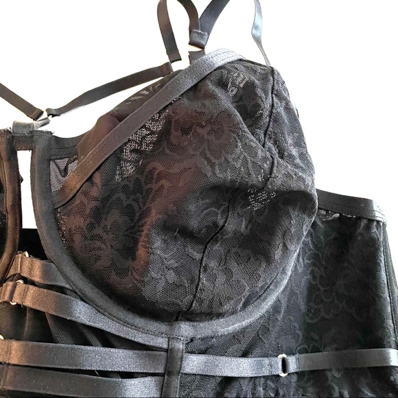 ❌SOLD Torrid Black Lace & Mesh Harness Lightly Lined Longline Underwire Bralette - Picture 6 of 16